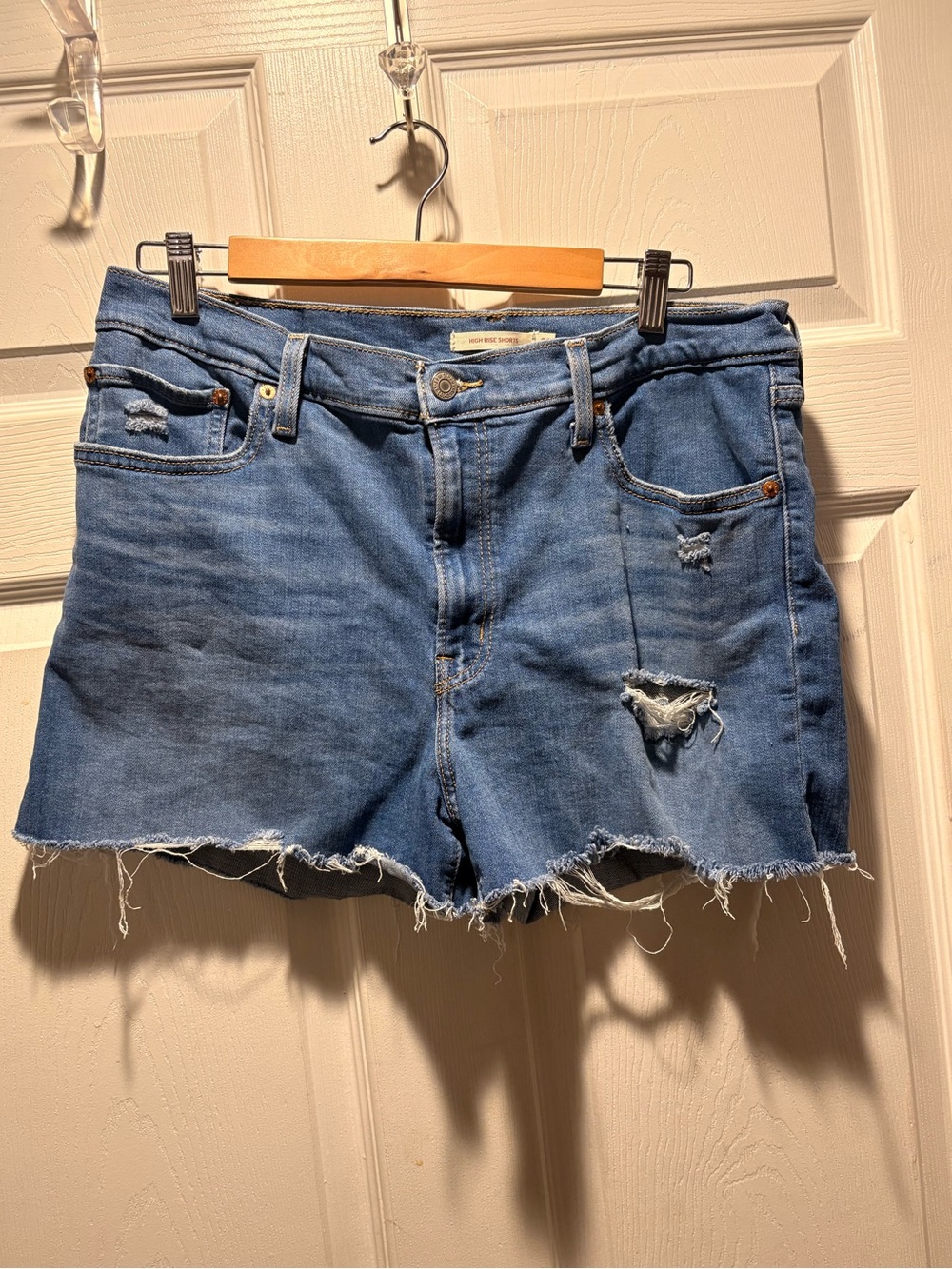LEVI’S Distressed Denim Women's Shorts-Size 33